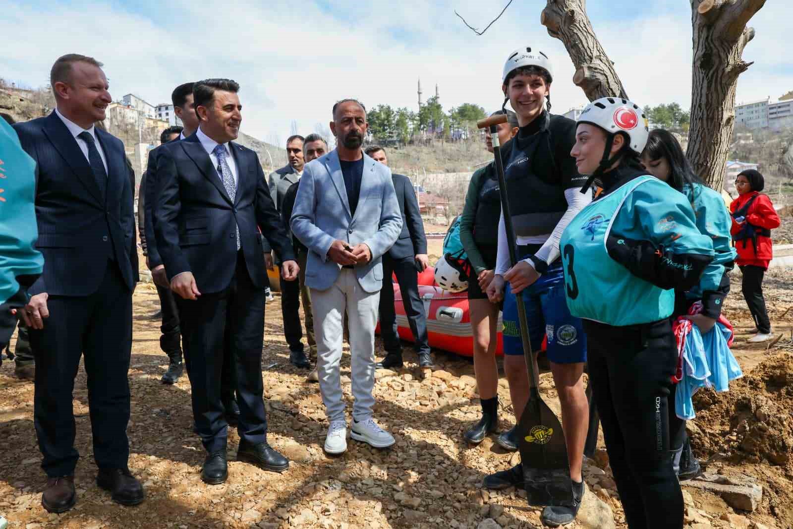 turkiyenin en uzun parkurunda kurekler milli takim icin cekiliyor 2 7hIPYLwT