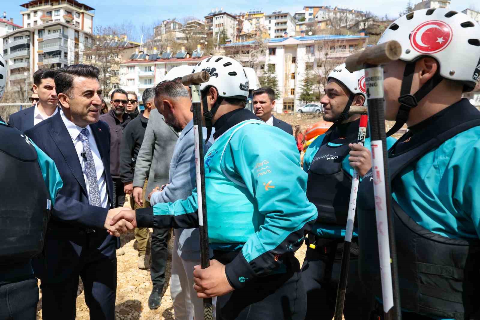 turkiyenin en uzun parkurunda kurekler milli takim icin cekiliyor 6