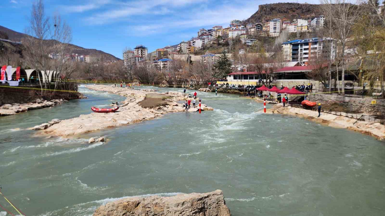 turkiyenin en uzun parkurunda kurekler milli takim icin cekiliyor 7 PFDmrZFS