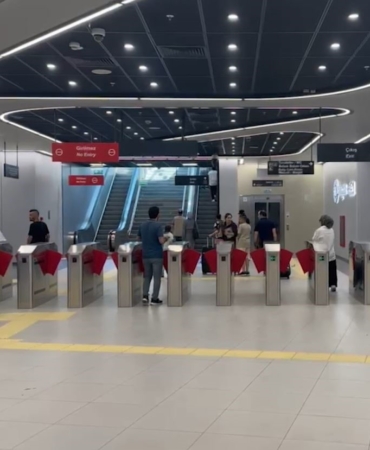 turkiyenin-en-uzun-ve-hizli-metrosundan-rekor-HzL9cBdW.jpg