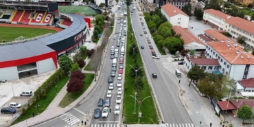turkiyenin-gecis-guzergahi-yozgatta-bayram-trafigi-yogunlugu-8xUqNbz9.jpg