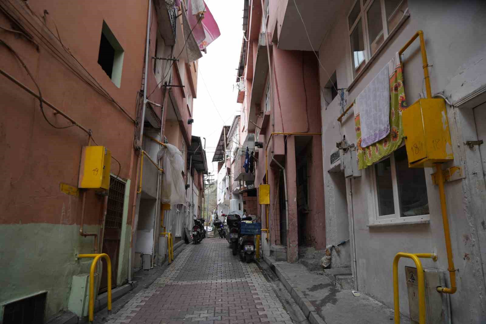 turkiyenin ilahi sesi celal karaturenin hayat hikayesi 8 F2zsSAPF