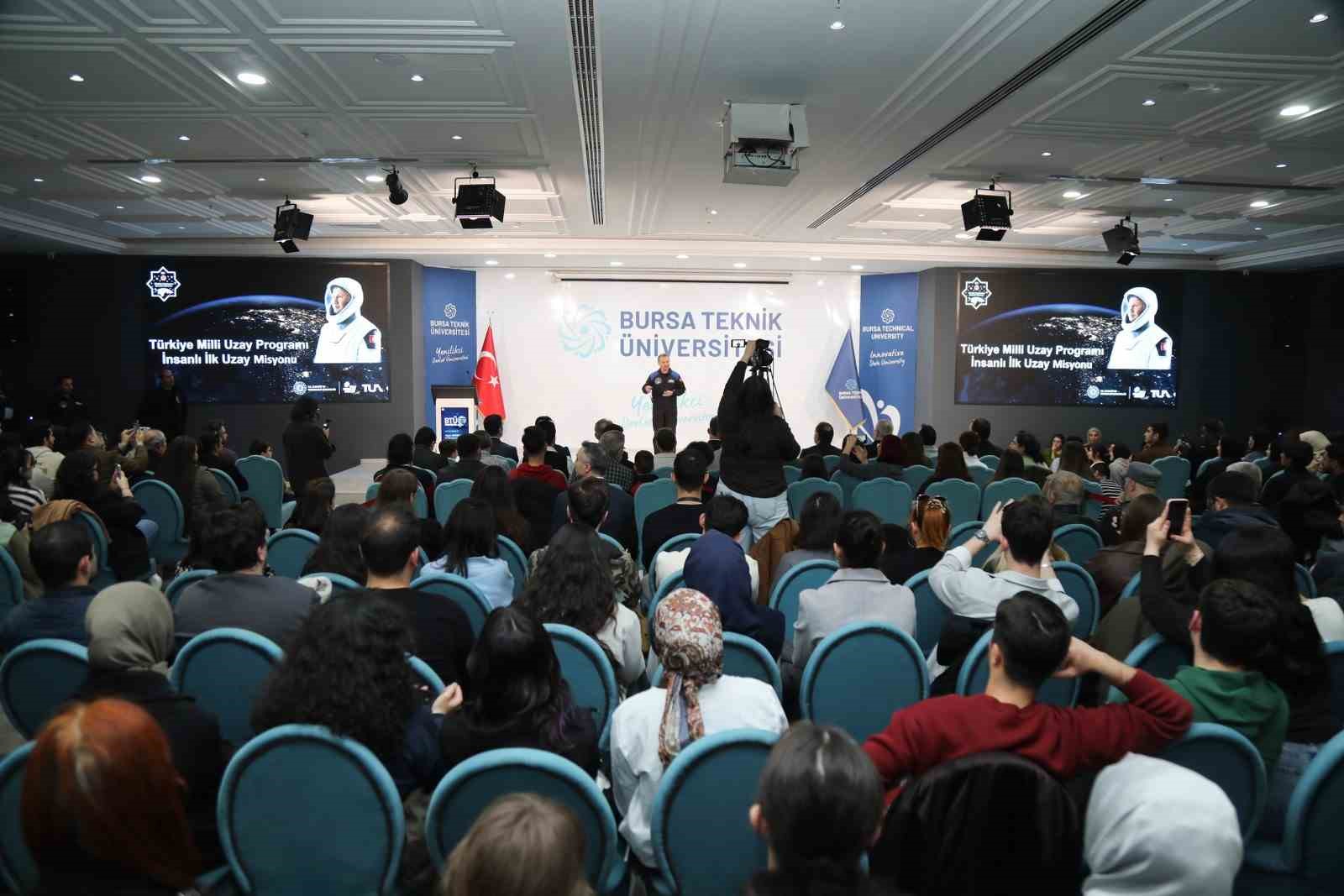 turkiyenin ilk astronotu alper gezeravci btu ogrencileriyle bulustu 3 UBk6Z71p