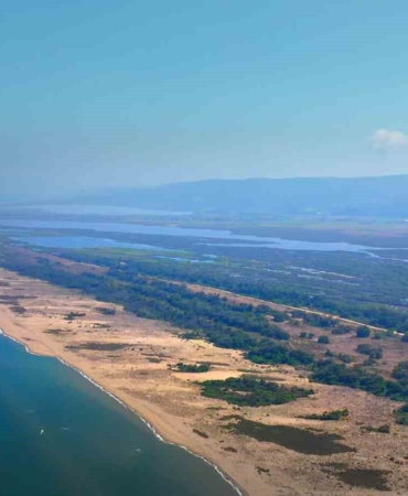 turkiyenin-tek-parca-halindeki-en-uzun-sahili-yaza-hazir-KgPZpzif.jpg