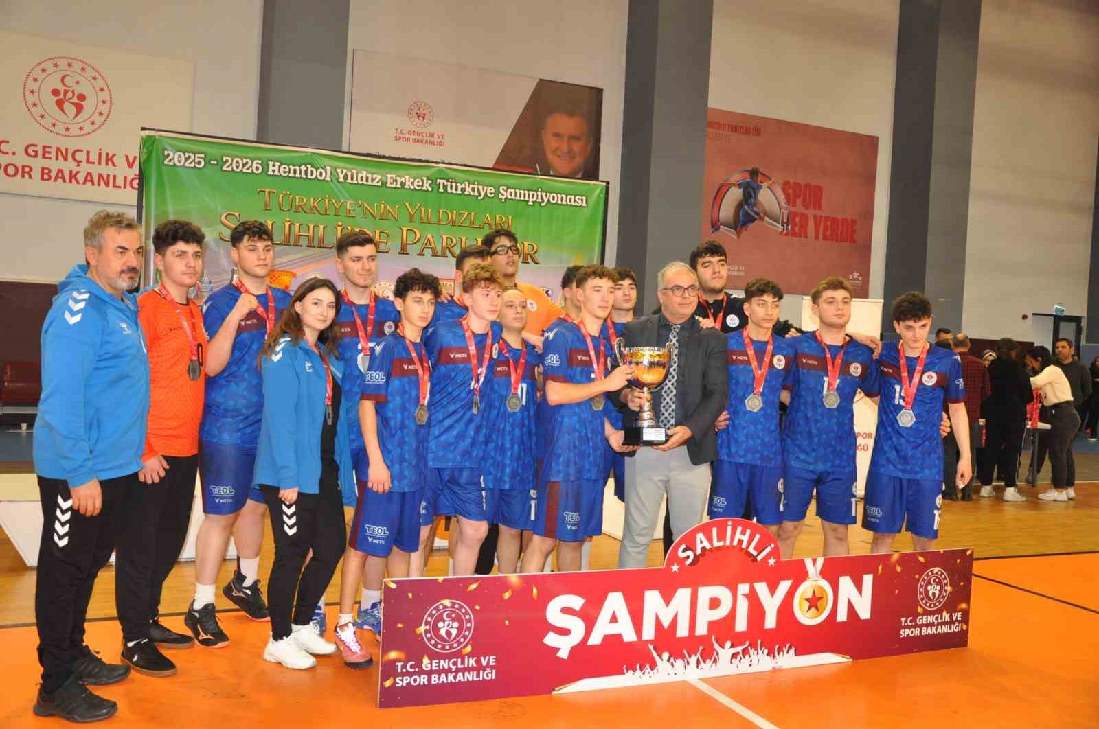 turkiyenin yildizlari salihlide parladi hentbolda sampiyon besiktas 1 JaIXV8HX
