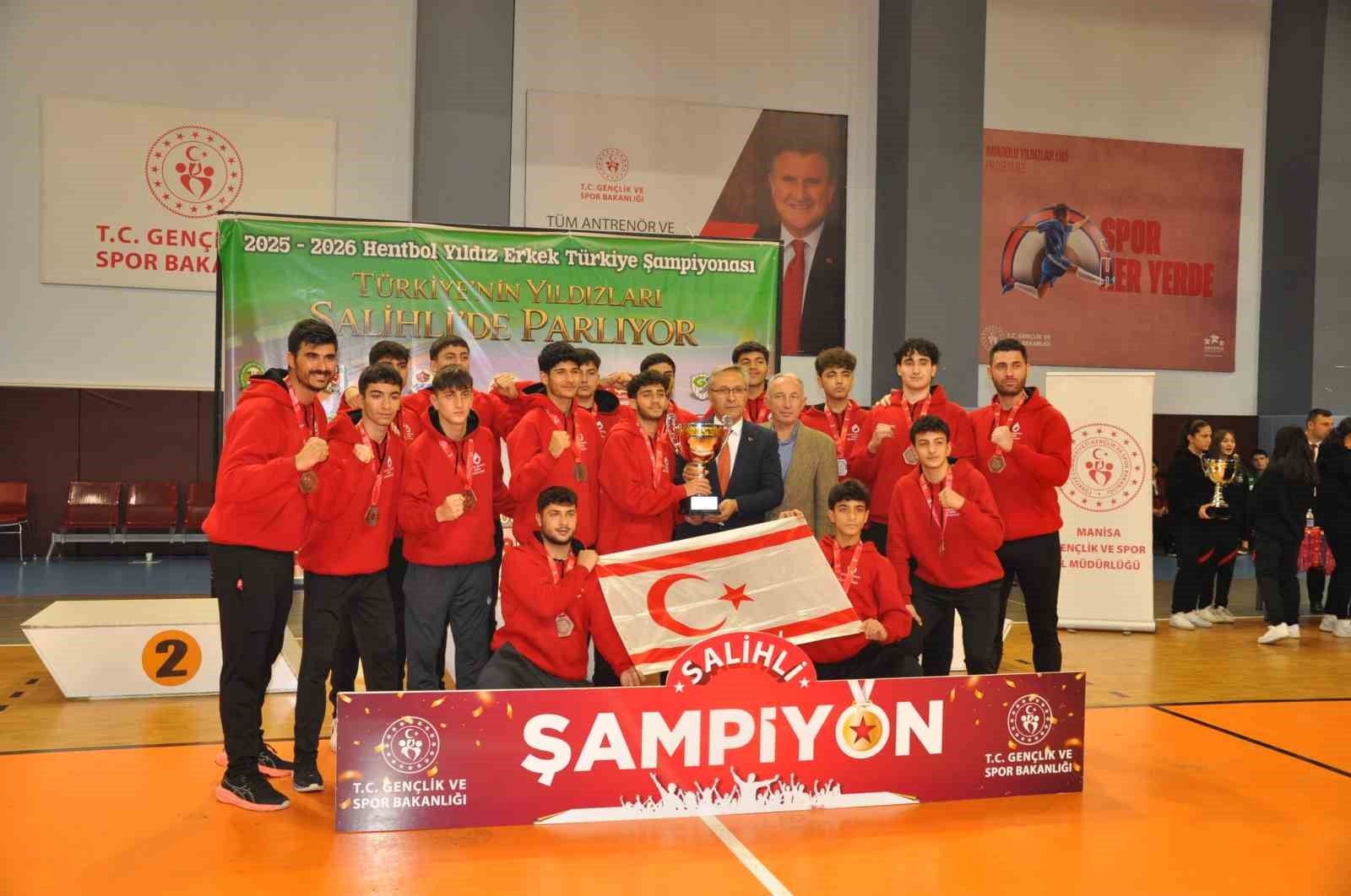 turkiyenin yildizlari salihlide parladi hentbolda sampiyon besiktas 2 RWVXGSeJ