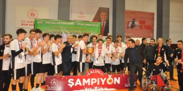 turkiyenin-yildizlari-salihlide-parladi-hentbolda-sampiyon-besiktas-kv5zlkS5.jpg