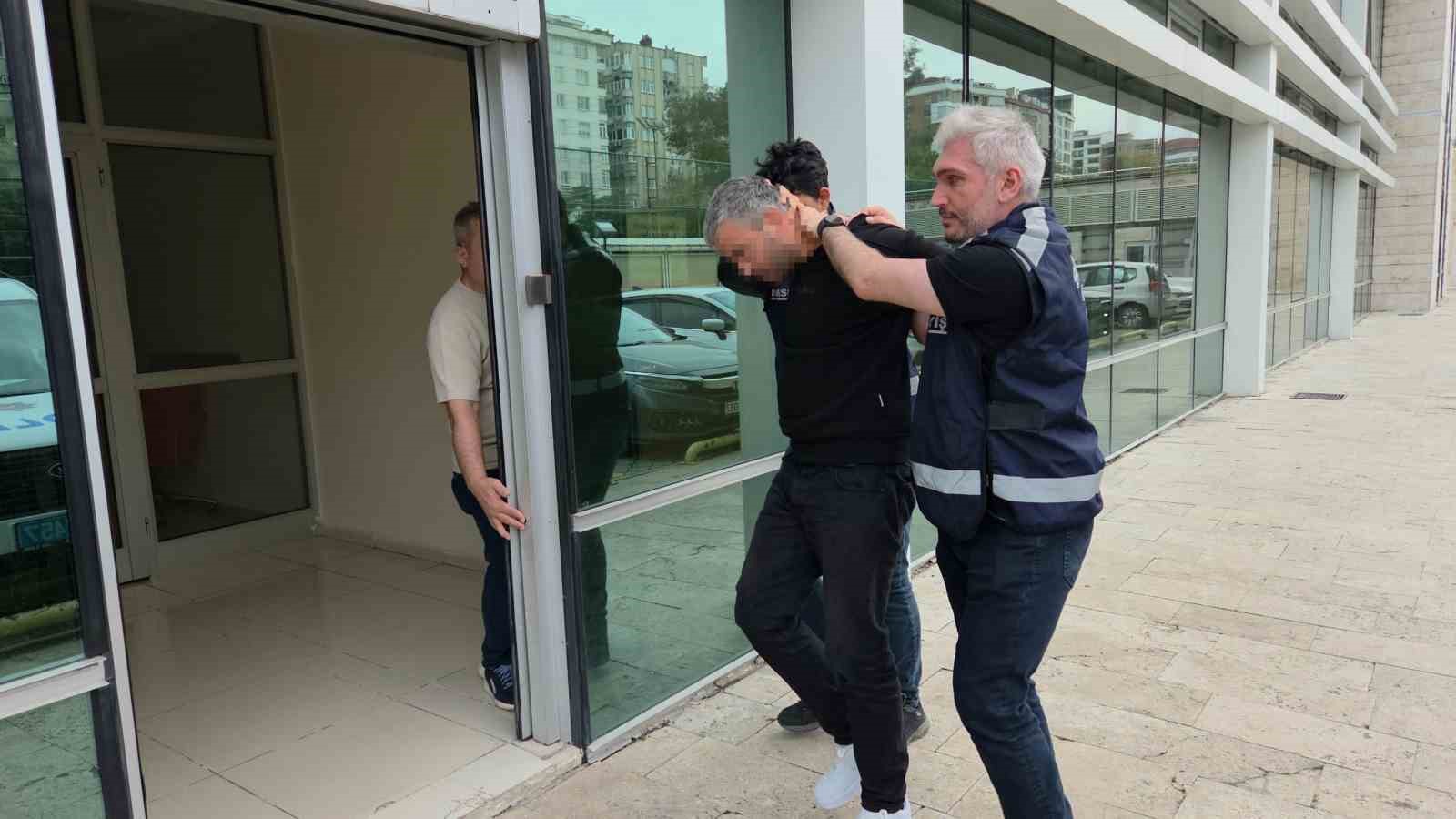 Türkiye’ye iade edilen cinayet zanlısı Samsun’a getirildi 5 turkiyeye iade edilen cinayet zanlisi samsuna getirildi 1 kq69eDlI