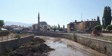turkulere-konu-olan-irmak-yagislarla-yeniden-hayat-buldu-mTqdnIKI.jpg