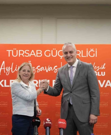 tursab-baskanlik-yarisinda-ozsavas-ve-hacialioglu-guclerini-birlestirdi-J3Gd8zY1.jpg