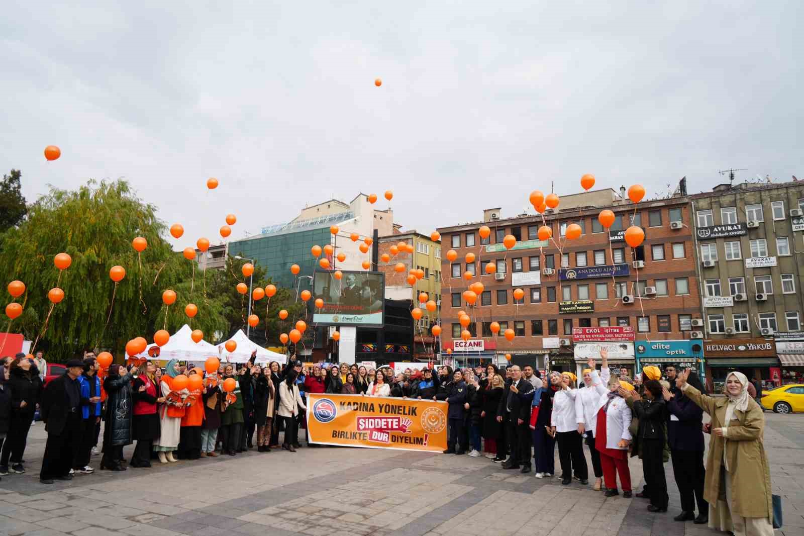 turuncu balonlarla siddete karsi kadinlardan ortak durus 0 94B7J7nj
