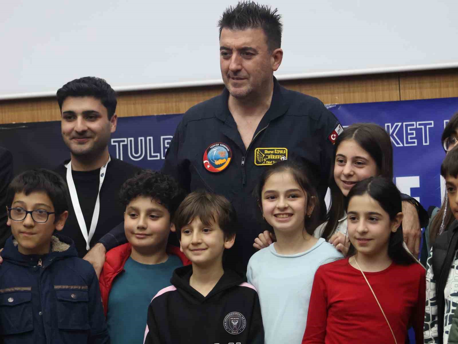tusas bas test pilotu murat ozpala erzurumda genclerle bulustu hayallerimi kitaba donusturuyorum 0 2B2R3QRz
