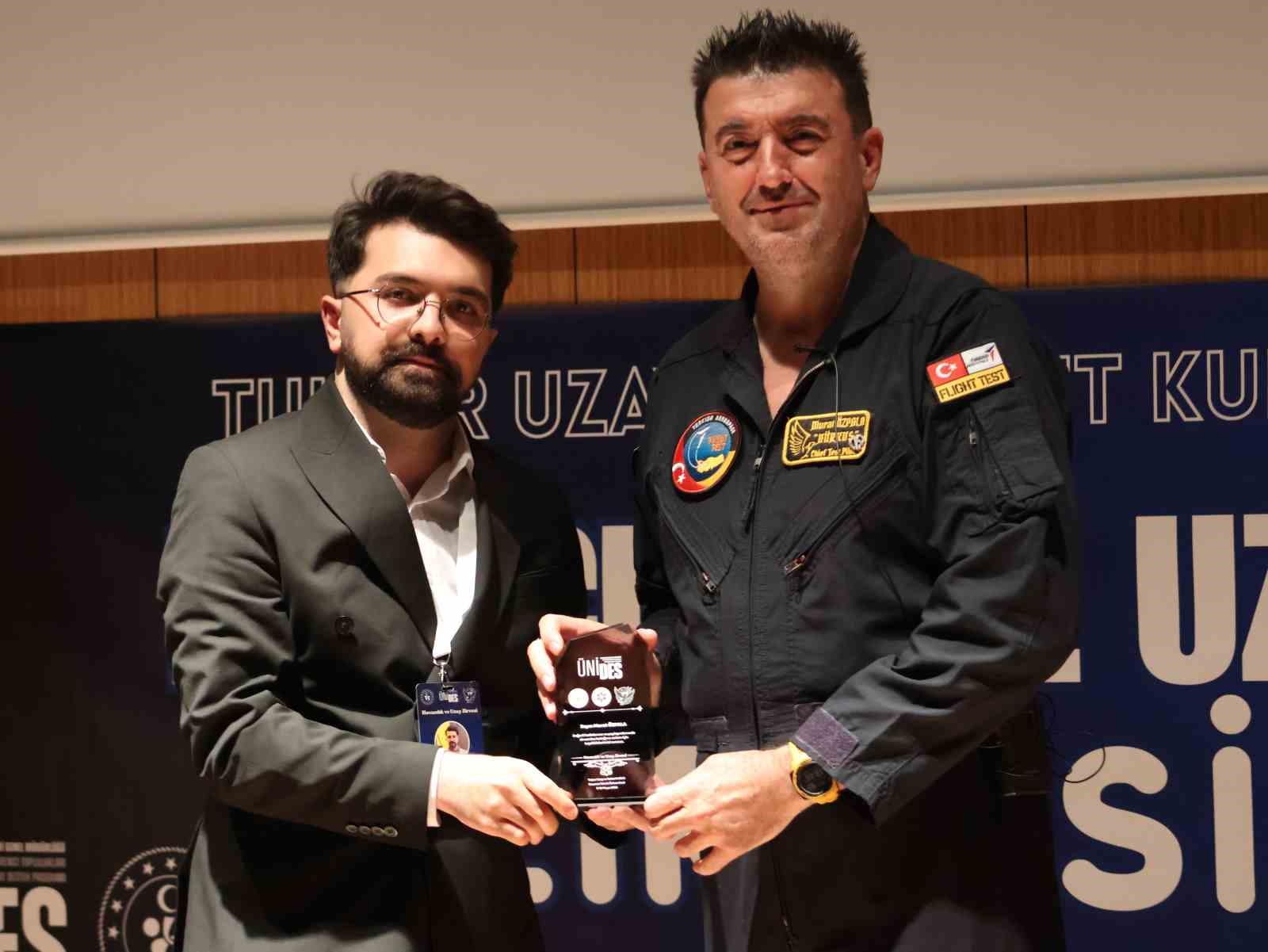 tusas bas test pilotu murat ozpala erzurumda genclerle bulustu hayallerimi kitaba donusturuyorum 3
