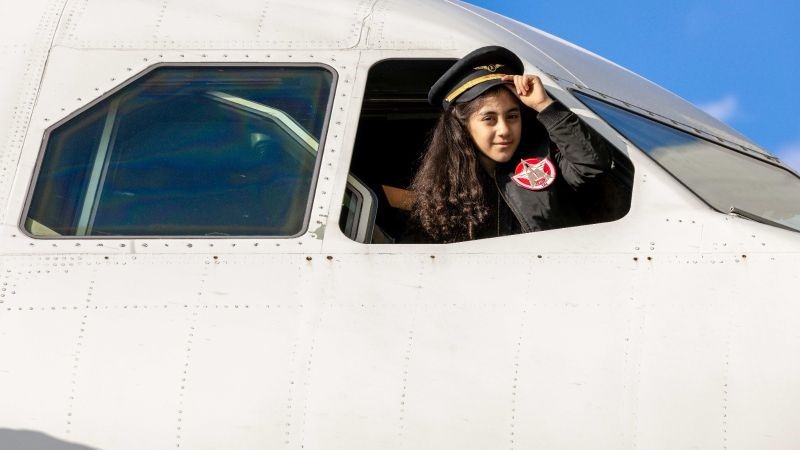 tusas sehidinin 10 yasindaki kizi kanseri yendi pilot koltuguna oturdu 2 16zwCijN