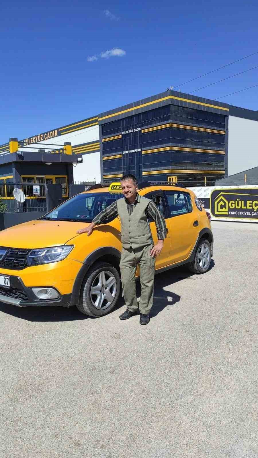 tusasa yonelik teror saldirisinda sehit olan taksi soforunun oglu o kadar agir bir aciydi hVO3KeNC