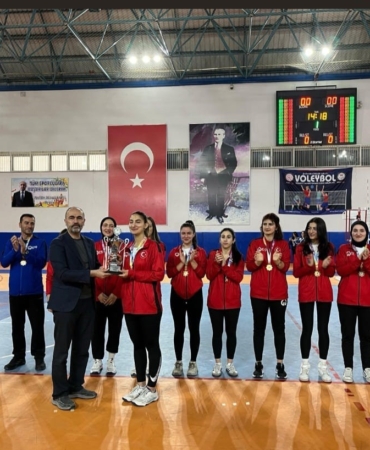 tusf-turkiye-voleybol-sampiyonasi-eleme-musabakalari-tamamlandi-QjwC39qg.jpg
