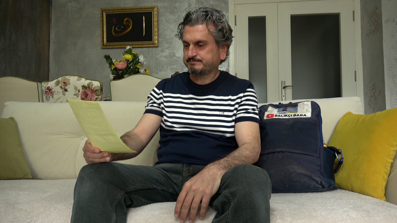 tuttugu devasa balikla sevinc yasayan ogretmenin mutlulugu yazilan cezayla yarida kaldi 0 ksSyWcPy