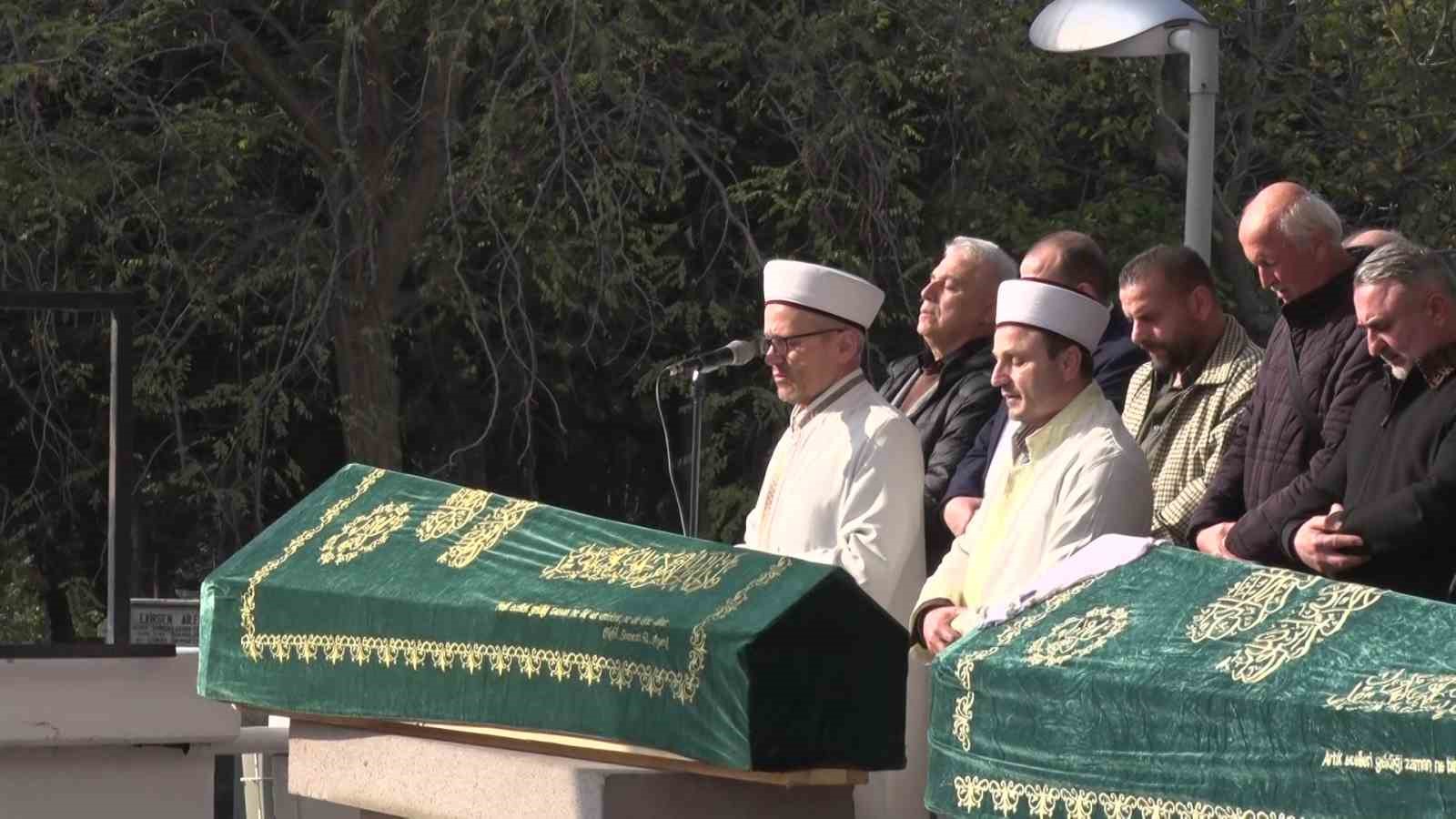 tutuklu fabrika sahibi kurtulus oransalin cenazesi sakirin camiinden kaldirildi 0 pIlHff9T