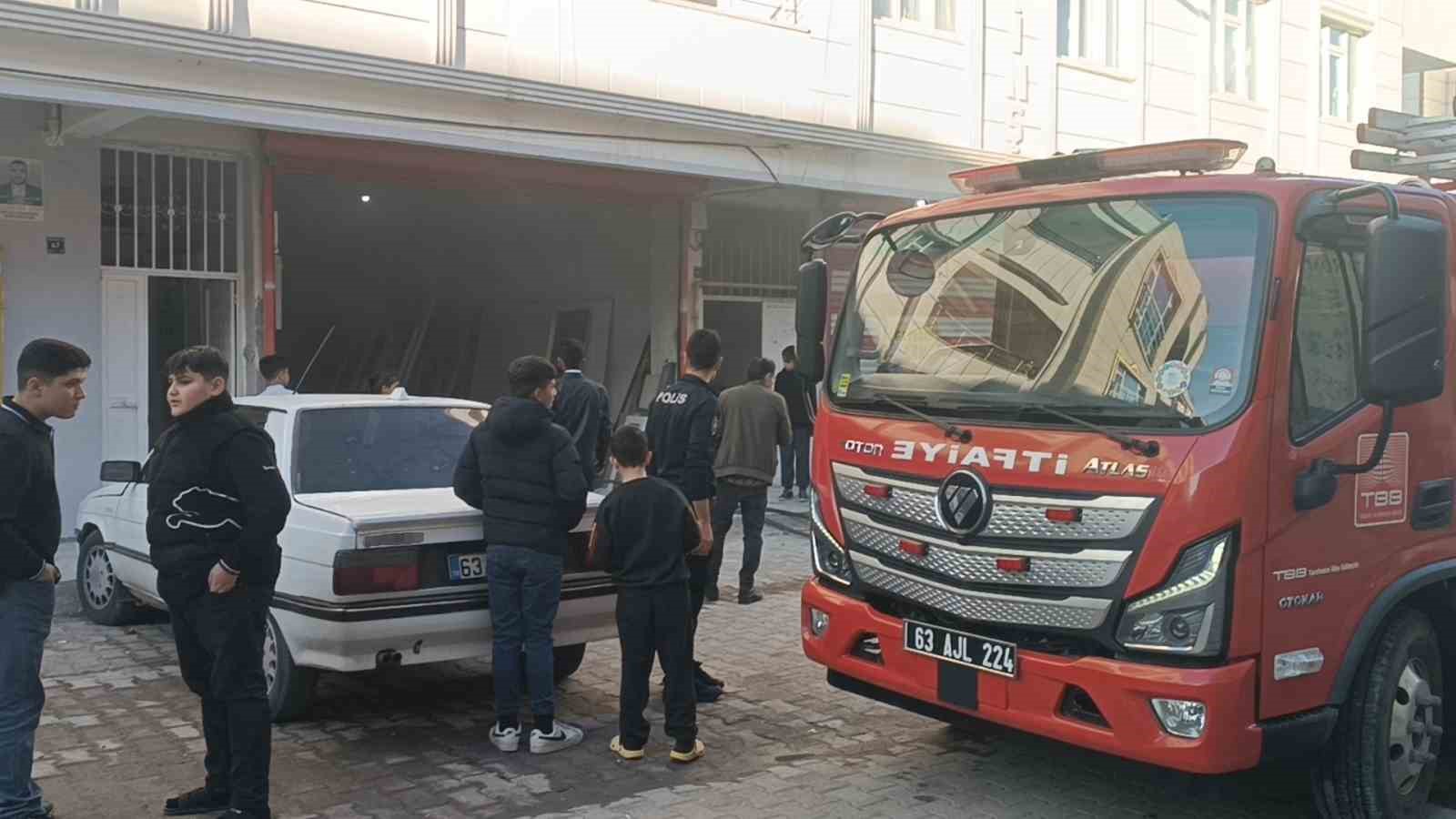 Tutuşan talaş iş yerini yaktı 7 tutusan talas is yerini yakti 3 9UGMC6ui