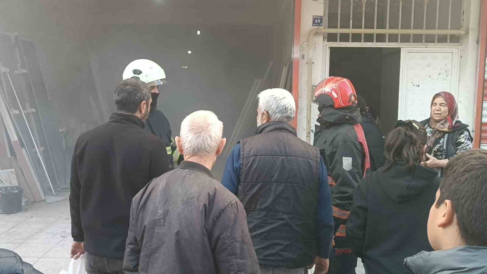Tutuşan talaş iş yerini yaktı 10 tutusan talas is yerini yakti 6 ZHwhhhQL