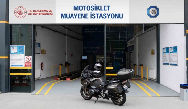 tuvturkten-motosiklet-suruculerine-guvenli-surus-icin-muayene-cagrisi-wURlk6Pf.jpg