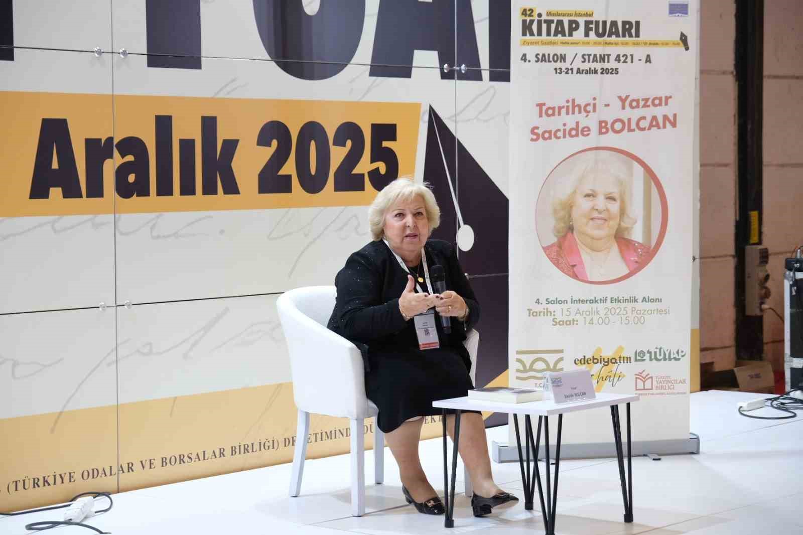 tuyap kitap fuarinda yazar bulusmalari yogun ilgi goruyor 1 up3GeKSR