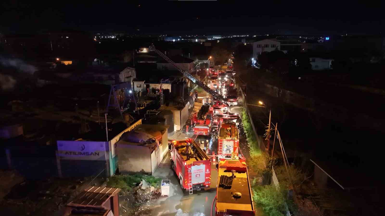 tuzlada polyester fabrikasinda yangin ekipler seferber oldu 3 UjciXXbE