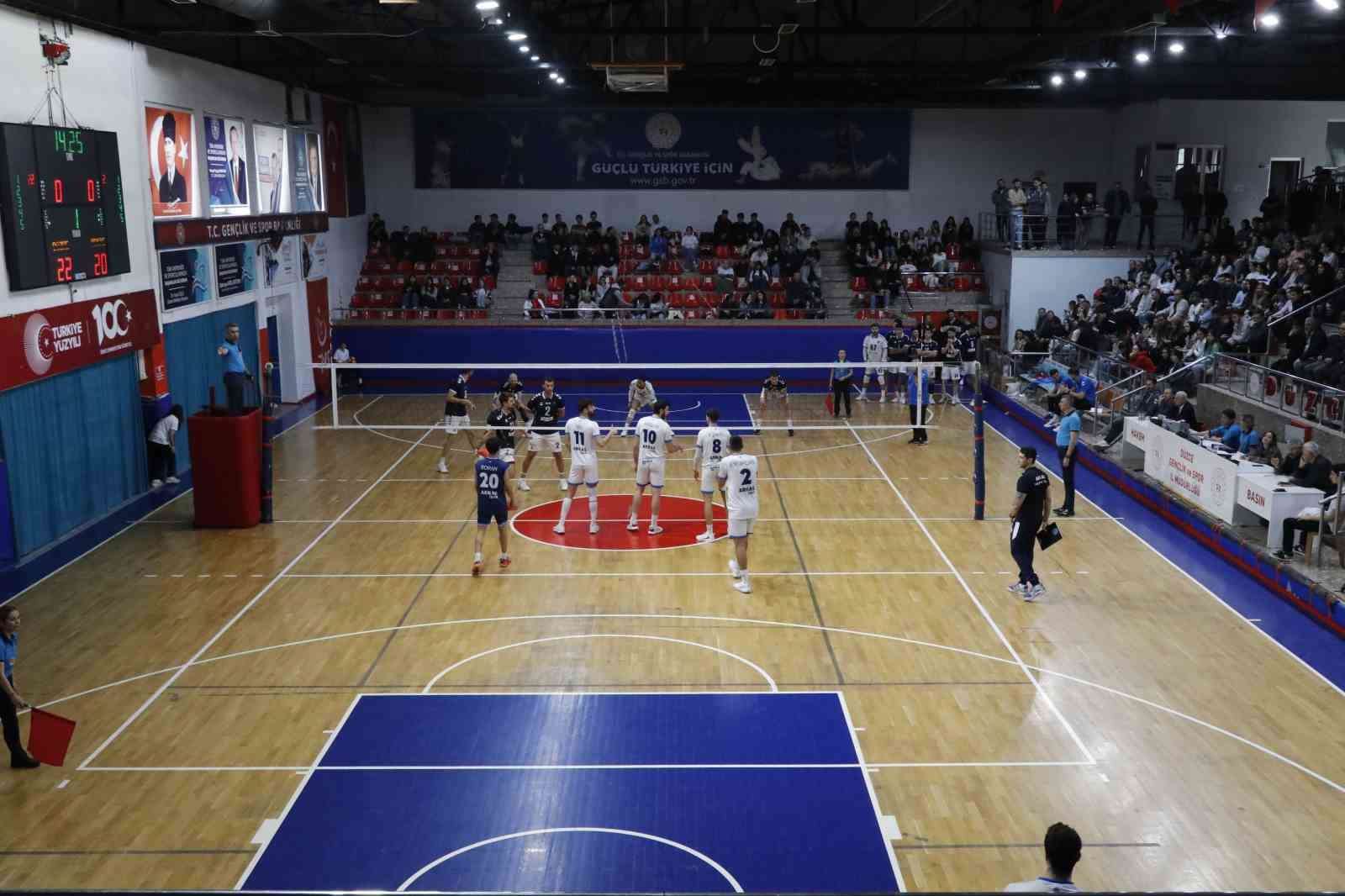 TVF Erkekler 1. Ligi: Düzce Belediyesi Spor Akademisi: 2 - Arkas Spor Kulübü: 3 6 tvf erkekler 1 ligi duzce belediyesi spor akademisi 2 arkas spor kulubu 3 2ejJ2Bre