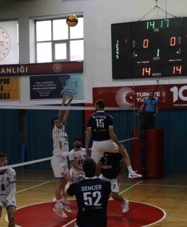 tvf-erkekler-1-ligi-duzce-belediyesi-spor-akademisi-2-arkas-spor-kulubu-3-ivQMaELk.jpg