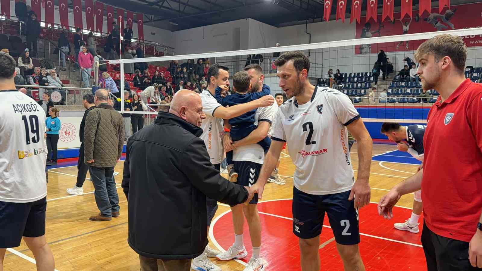 TVF Erkekler 1. Ligi: Düzce Belediyesi Spor Akademisi: 3 - TVF Spor Lisesi : 2 9 tvf erkekler 1 ligi duzce belediyesi spor akademisi 3 tvf spor lisesi 2pZ252Wl
