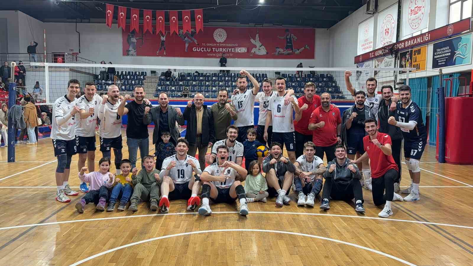 TVF Erkekler 1. Ligi: Düzce Belediyesi Spor Akademisi: 3 - TVF Spor Lisesi : 2 10 tvf erkekler 1 ligi duzce belediyesi spor akademisi 3 tvf spor lisesi rtVwcCAm