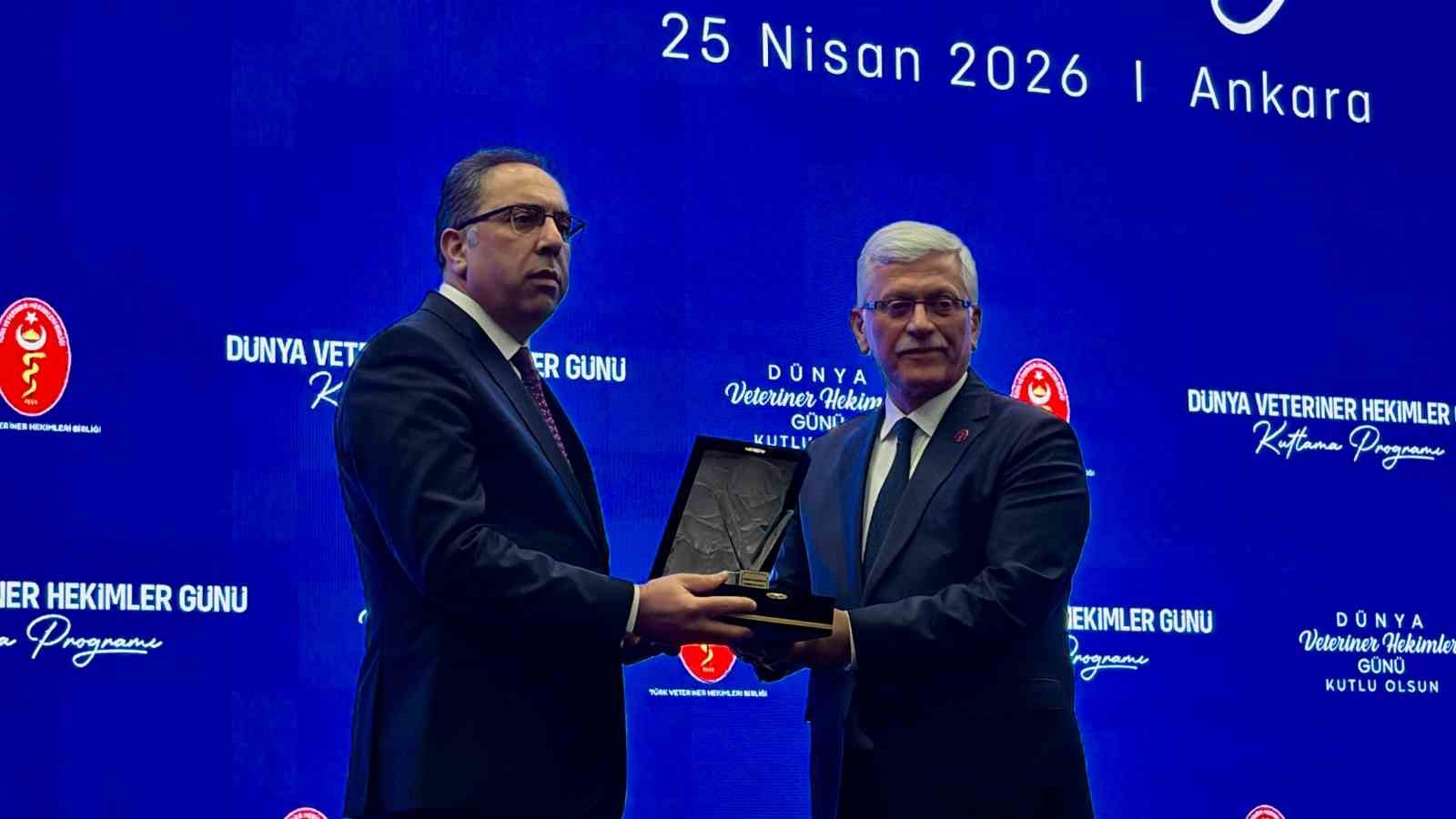 tvhb baskani eroglu saglikli toplum hedefini gerceklestirmek icin mutlaka veteriner hekimlik hizmetlerine ihtiyac var d4q4DRuz