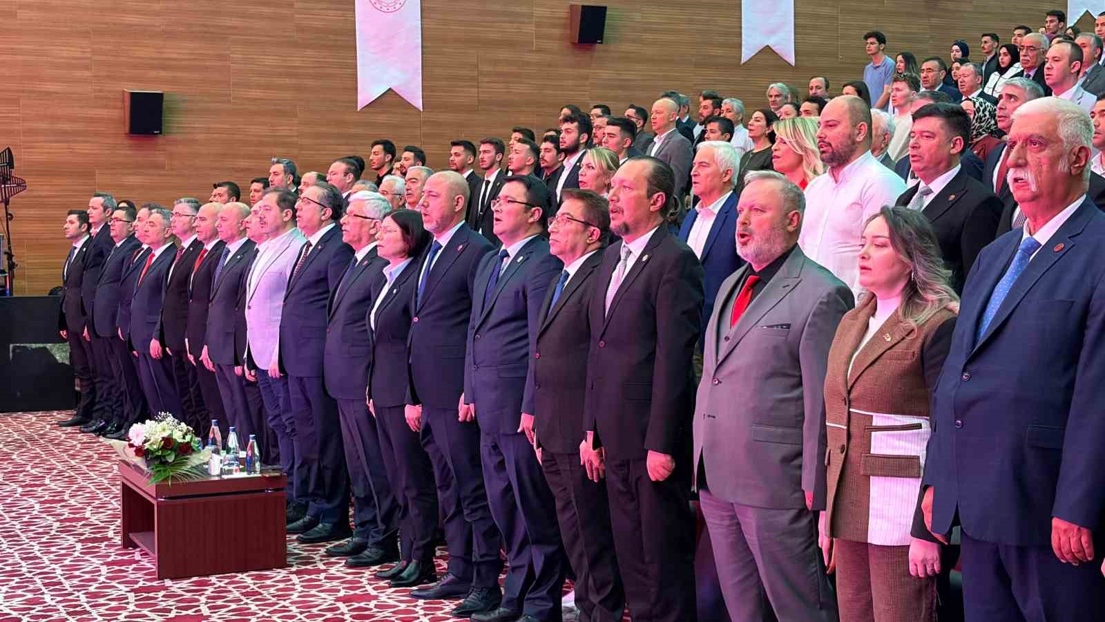 tvhb baskani eroglu saglikli toplum hedefini gerceklestirmek icin mutlaka veteriner hekimlik hizmetlerine ihtiyac var eFGPCB65