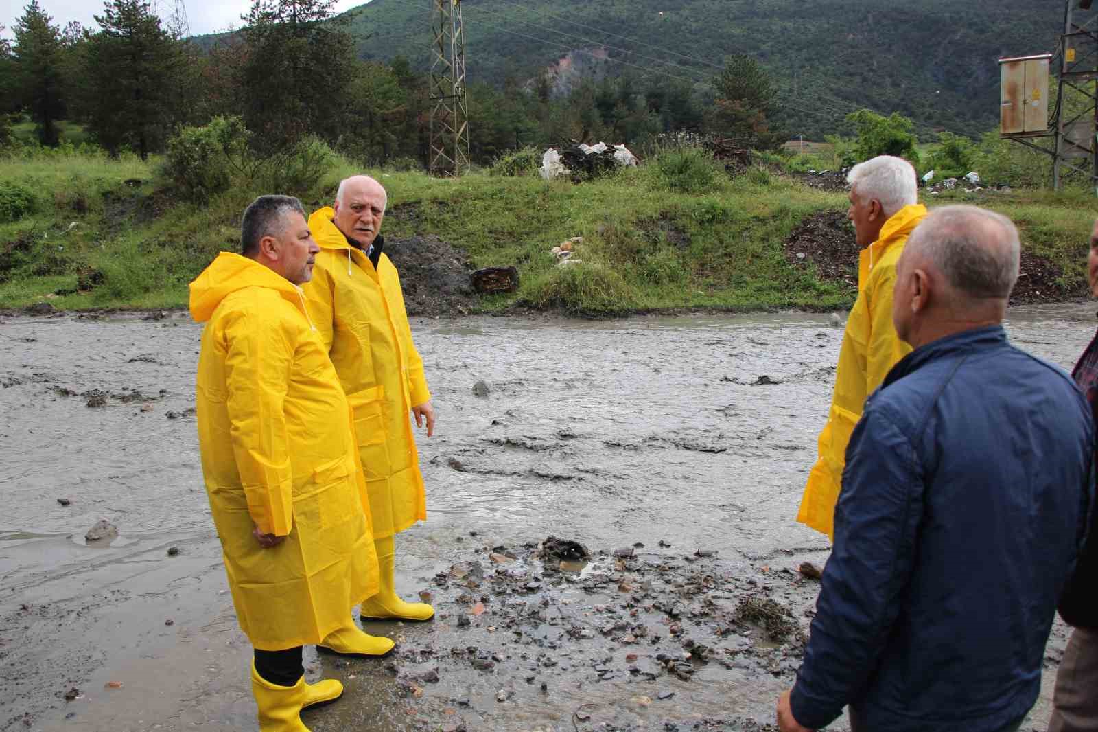 tzob genel baskani bayraktar amasyada sel felaketinden zarar goren ureticilerimiz devlet destegi istiyor 7 Jlvmr3ls