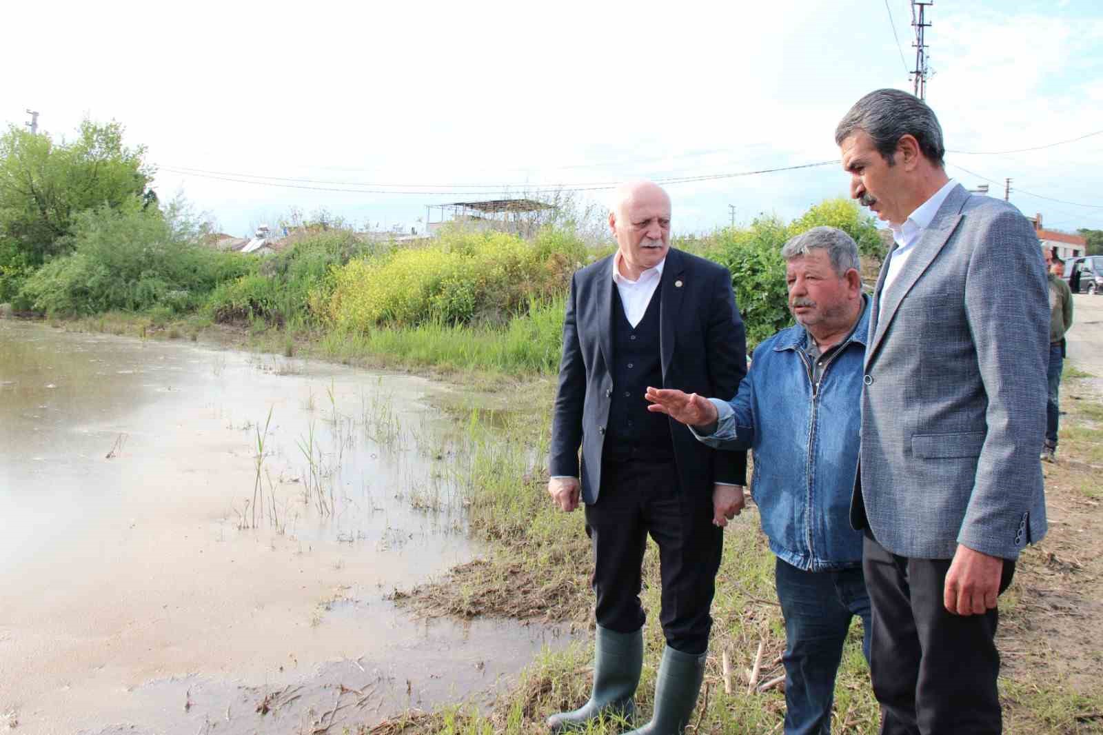 TZOB Genel Başkanı Bayraktar, Manisa’da su altında kalan tarım arazilerini inceledi, destek çağrısı yaptı 15 tzob genel baskani bayraktar manisada su altinda kalan tarim arazilerini inceledi destek cagrisi yapti 4zFeSN34
