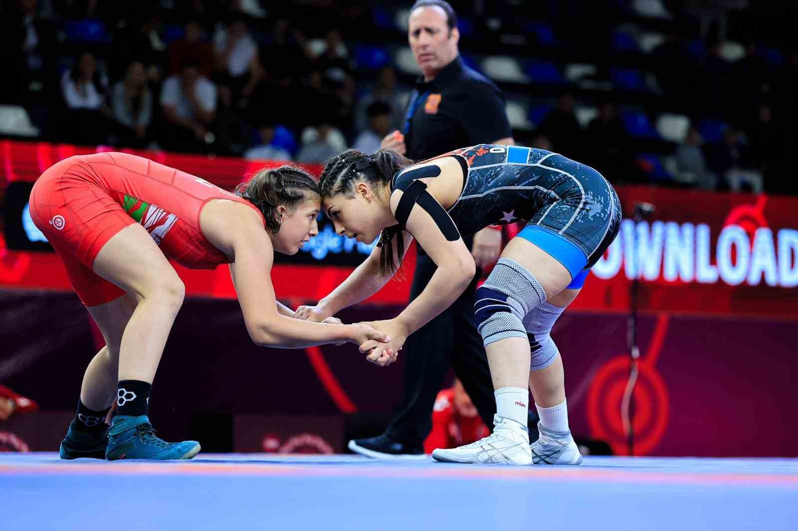u17 avrupa sampiyonasinda delal kadirden bronz madalya 3 LKq932jU