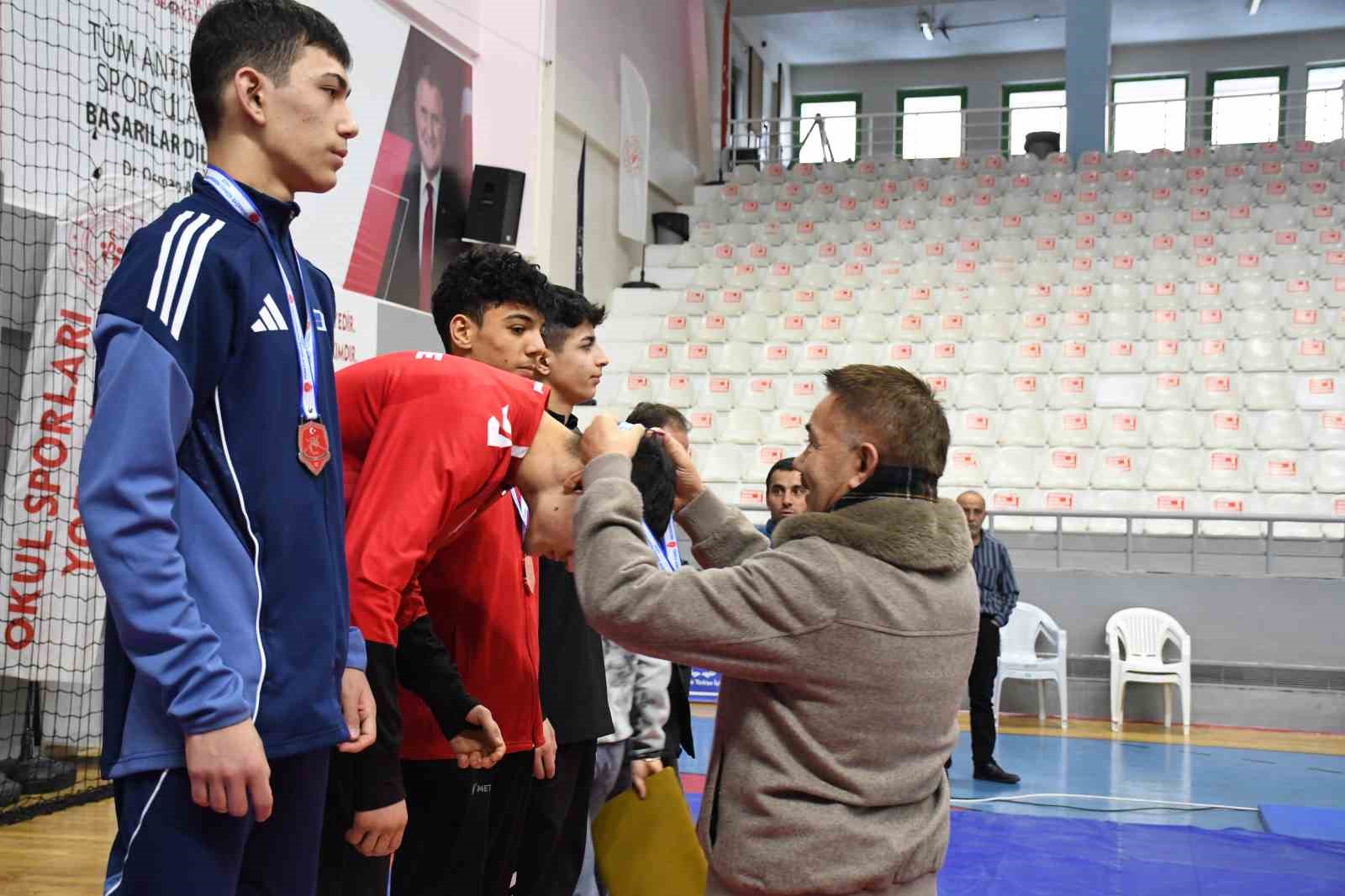 u17 gures grup musabakalari yozgatta tamamlandi 6 2sIaBuBM