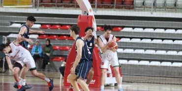 u18-basketbol-turkiye-sampiyonasinda-ceyrek-finalistler-belli-oldu-Sq1XXOvx.jpg