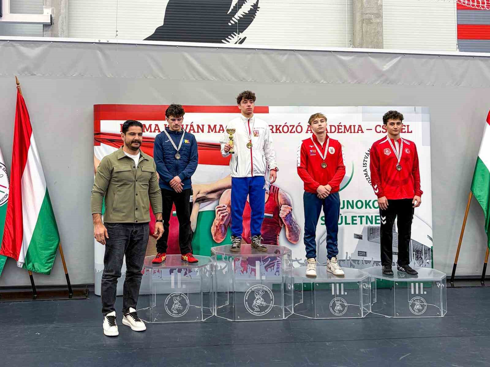 U20 Grekoromen Güreş Milli Takımı şampiyon oldu 9 u20 grekoromen gures milli takimi sampiyon oldu 5 JtWDa3qV
