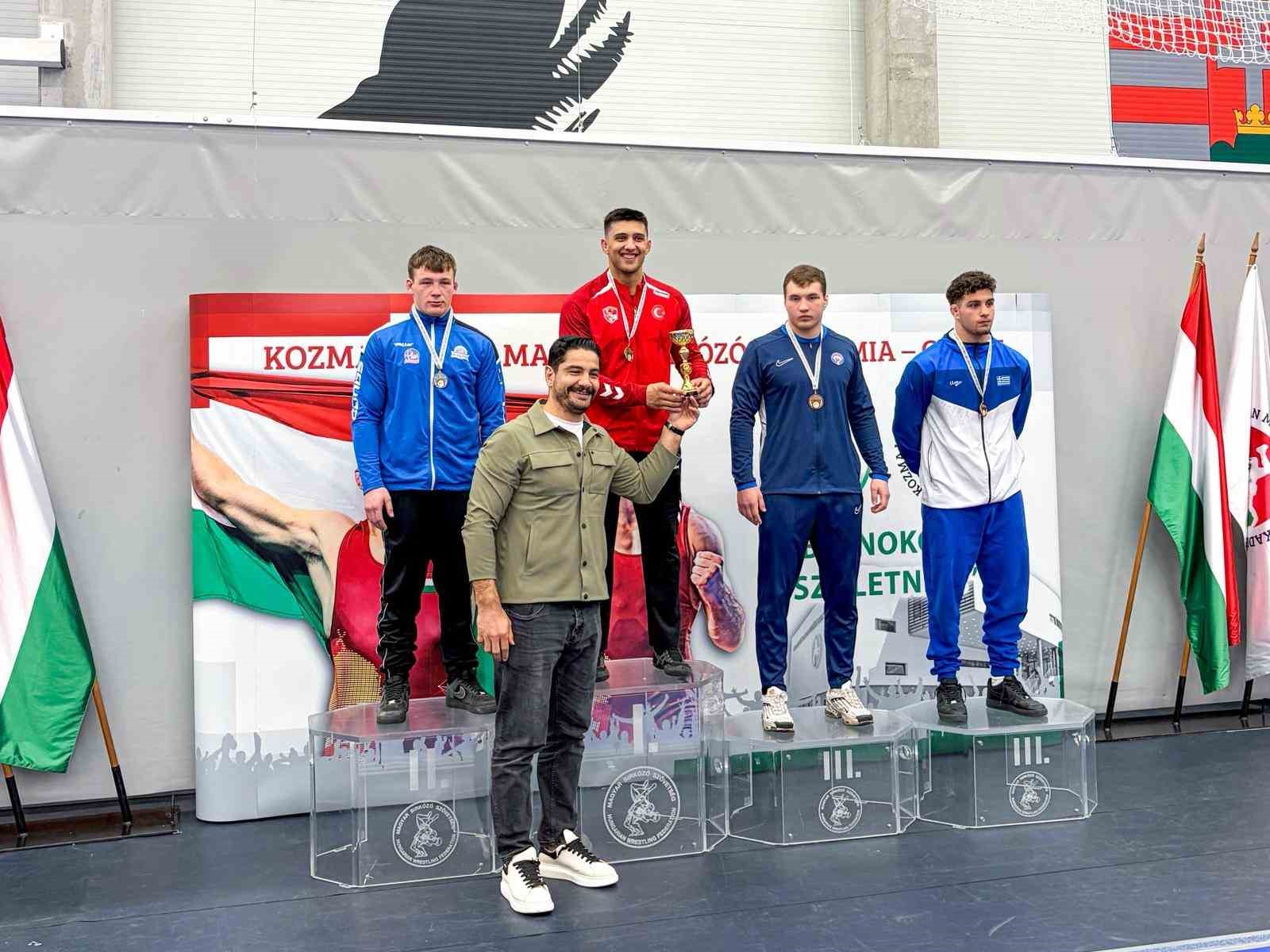 U20 Grekoromen Güreş Milli Takımı şampiyon oldu 13 u20 grekoromen gures milli takimi sampiyon oldu 9 yZALlKIM