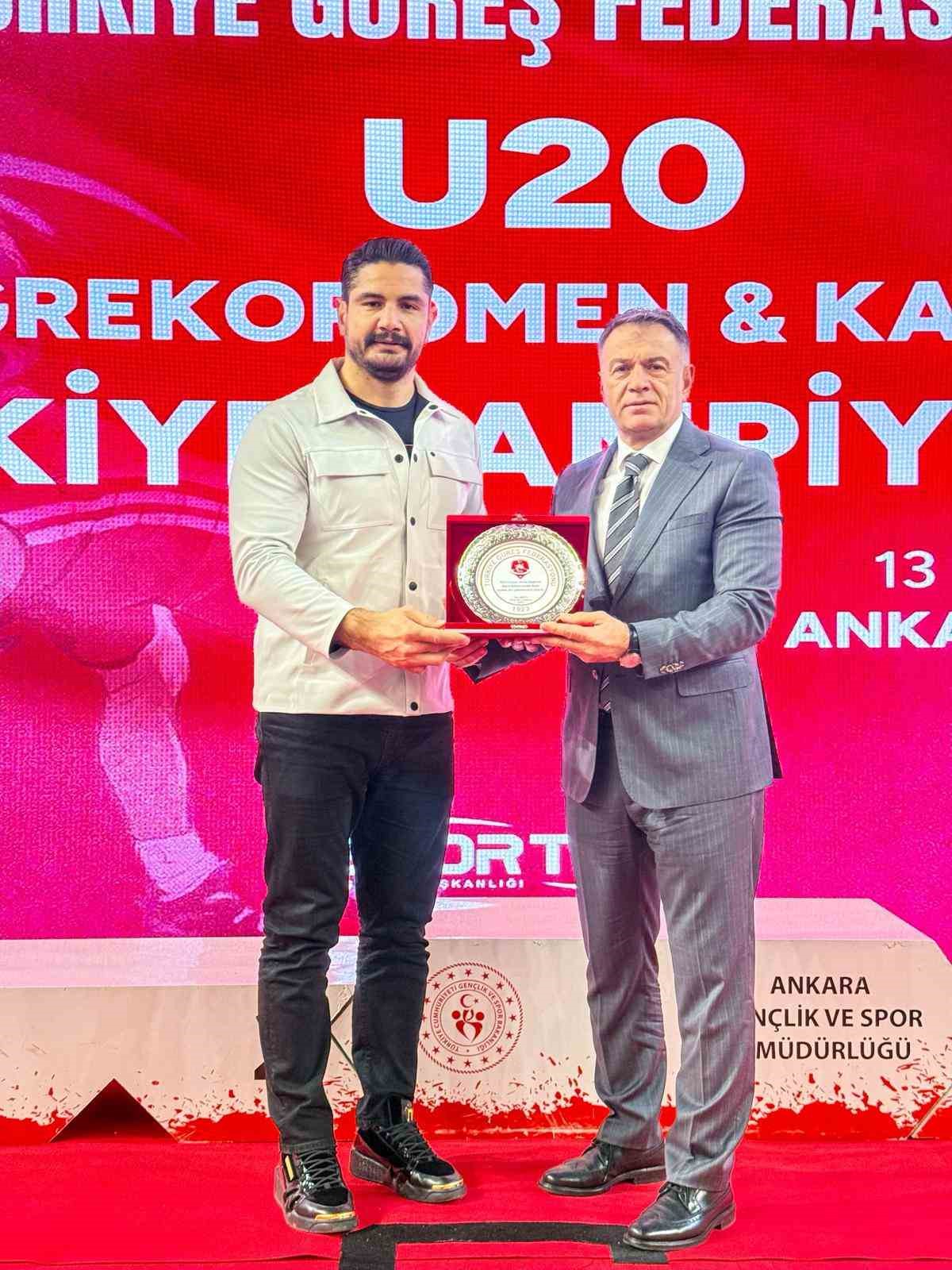 u20 grekoromen gures turkiye sampiyonasinda ikinci gun tamamlandi 11 MpI5kbGK
