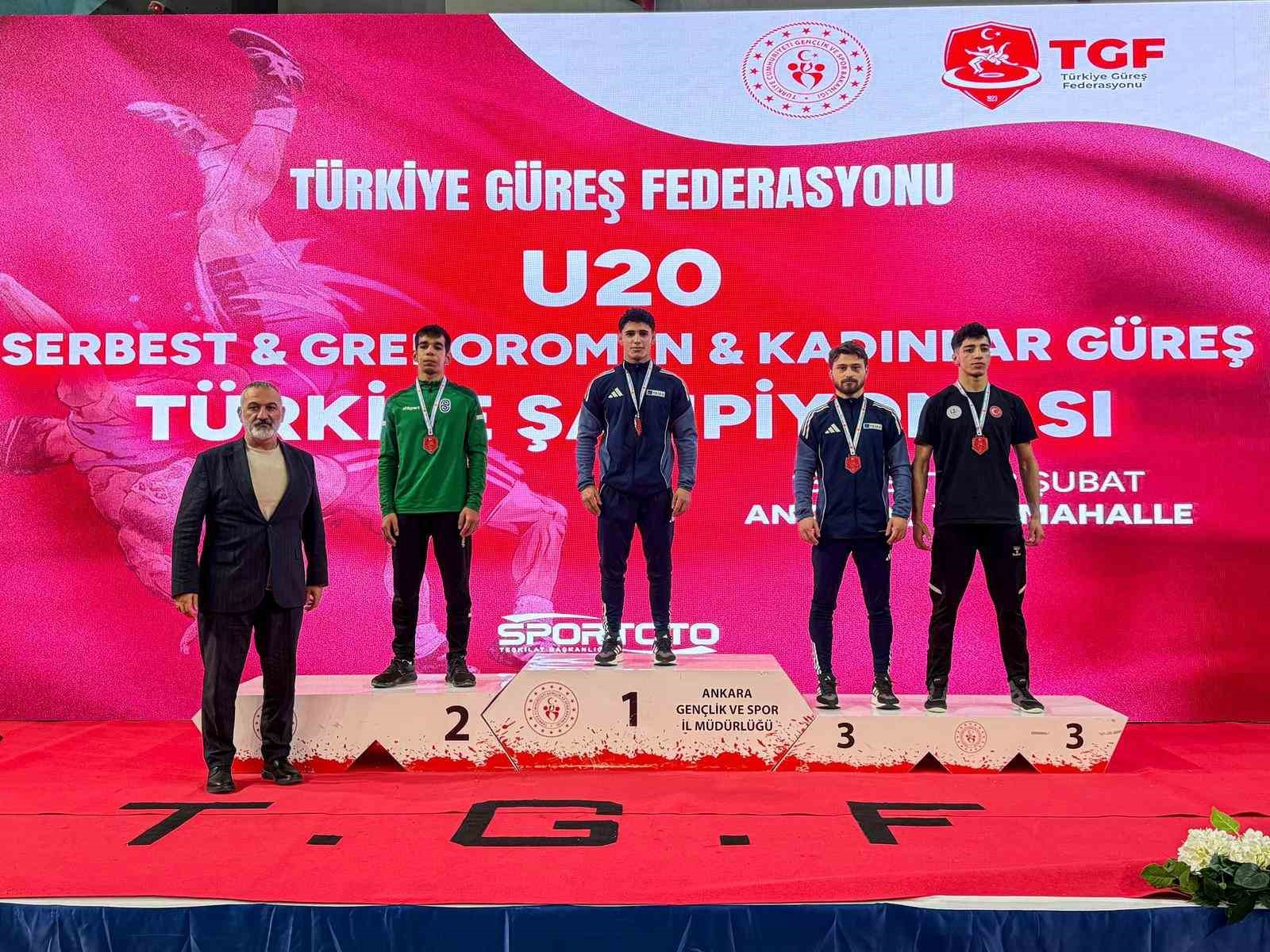 u20 grekoromen gures turkiye sampiyonasinda ikinci gun tamamlandi 4 ET7TMtf7