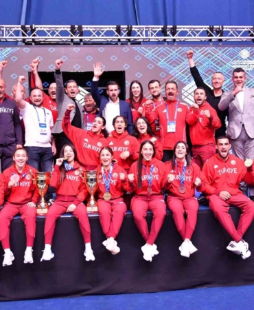 u23-avrupa-boks-sampiyonasinda-millilerden-tarihi-zafer-mlBzILIC.jpg