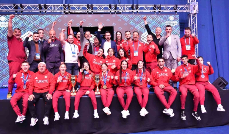 u23-avrupa-boks-sampiyonasinda-millilerden-tarihi-zafer-mlBzILIC.jpg