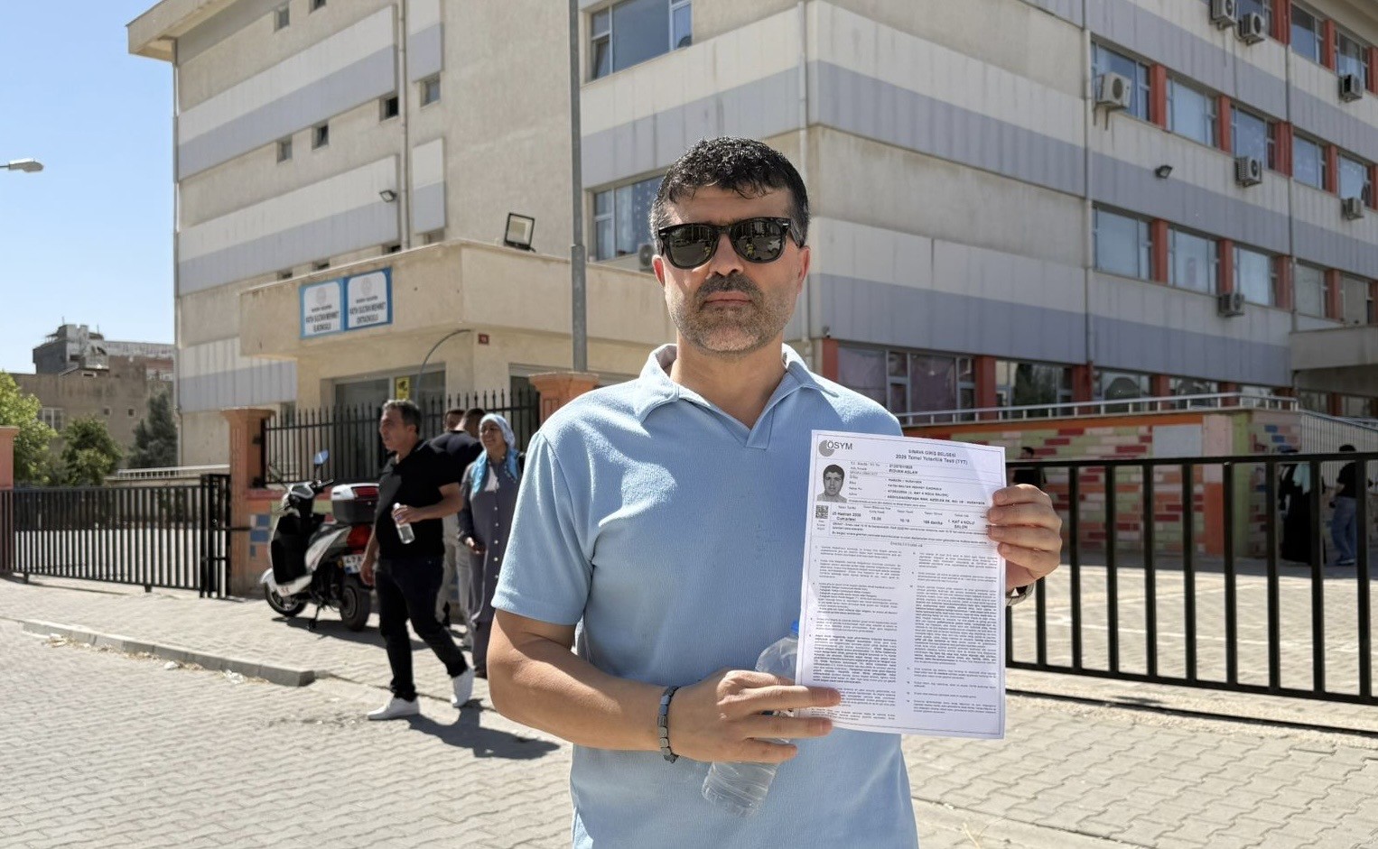 uc cocugunu universiteli yapti simdi kendi hayali icin yks siralarinda 0 eptHNSBi