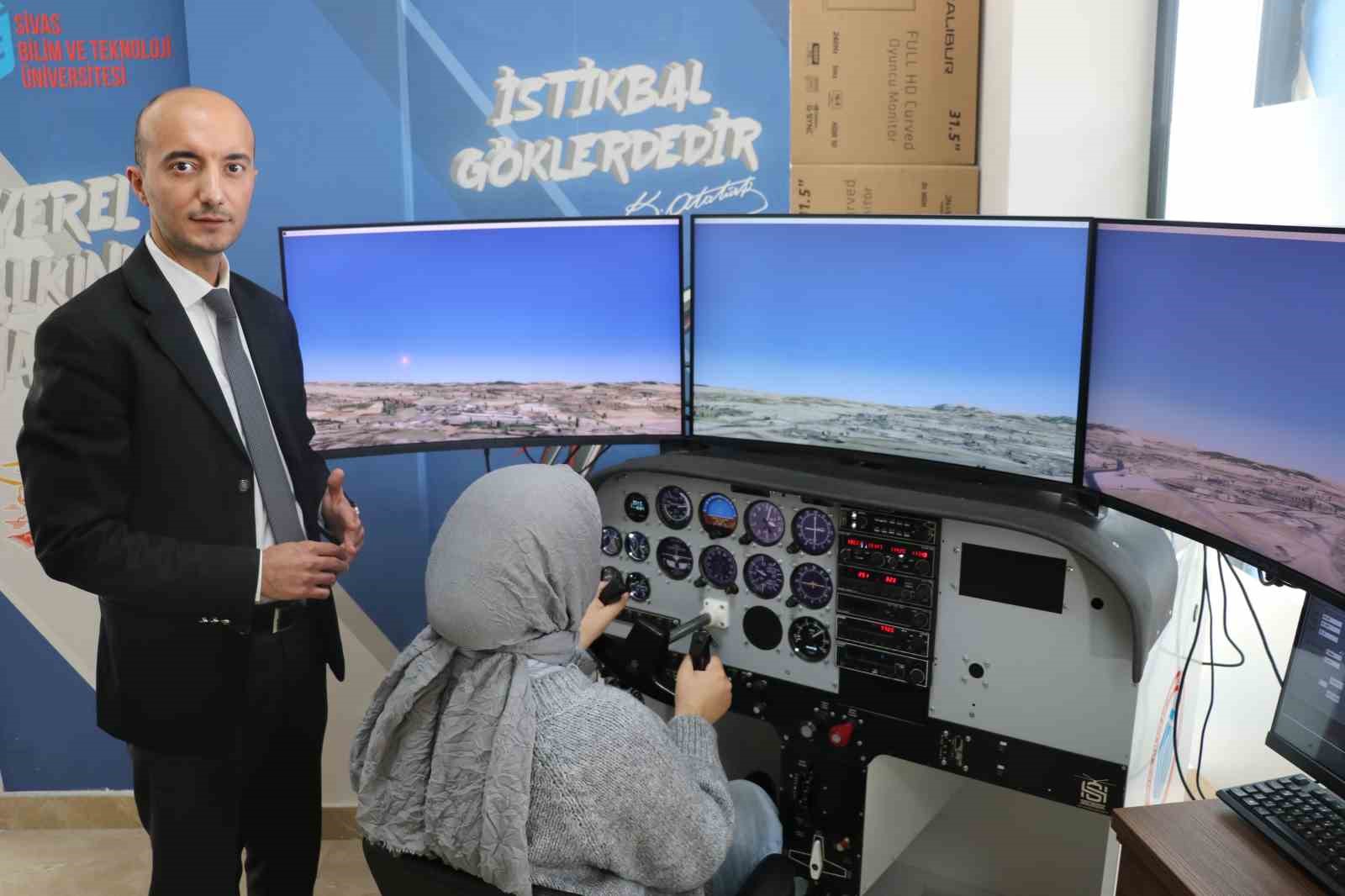 Uçağa binmeden pilot gibi uçuyorlar, simülasyon ile gökyüzüne hazırlanıyorlar 9 ucaga binmeden pilot gibi ucuyorlar simulasyon ile gokyuzune hazirlaniyorlar 5 QejhK437