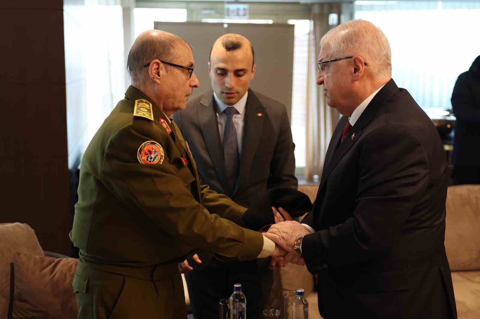 ucak kazasinda hayatini kaybeden libya heyetinin aileleri naaslari almak uzere ankaraya geldi 0 fK8meRSB