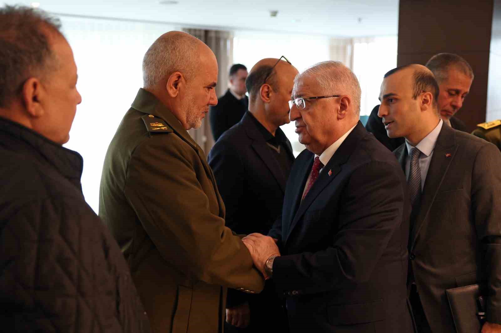 ucak kazasinda hayatini kaybeden libya heyetinin aileleri naaslari almak uzere ankaraya geldi 1 RnyUPNA8