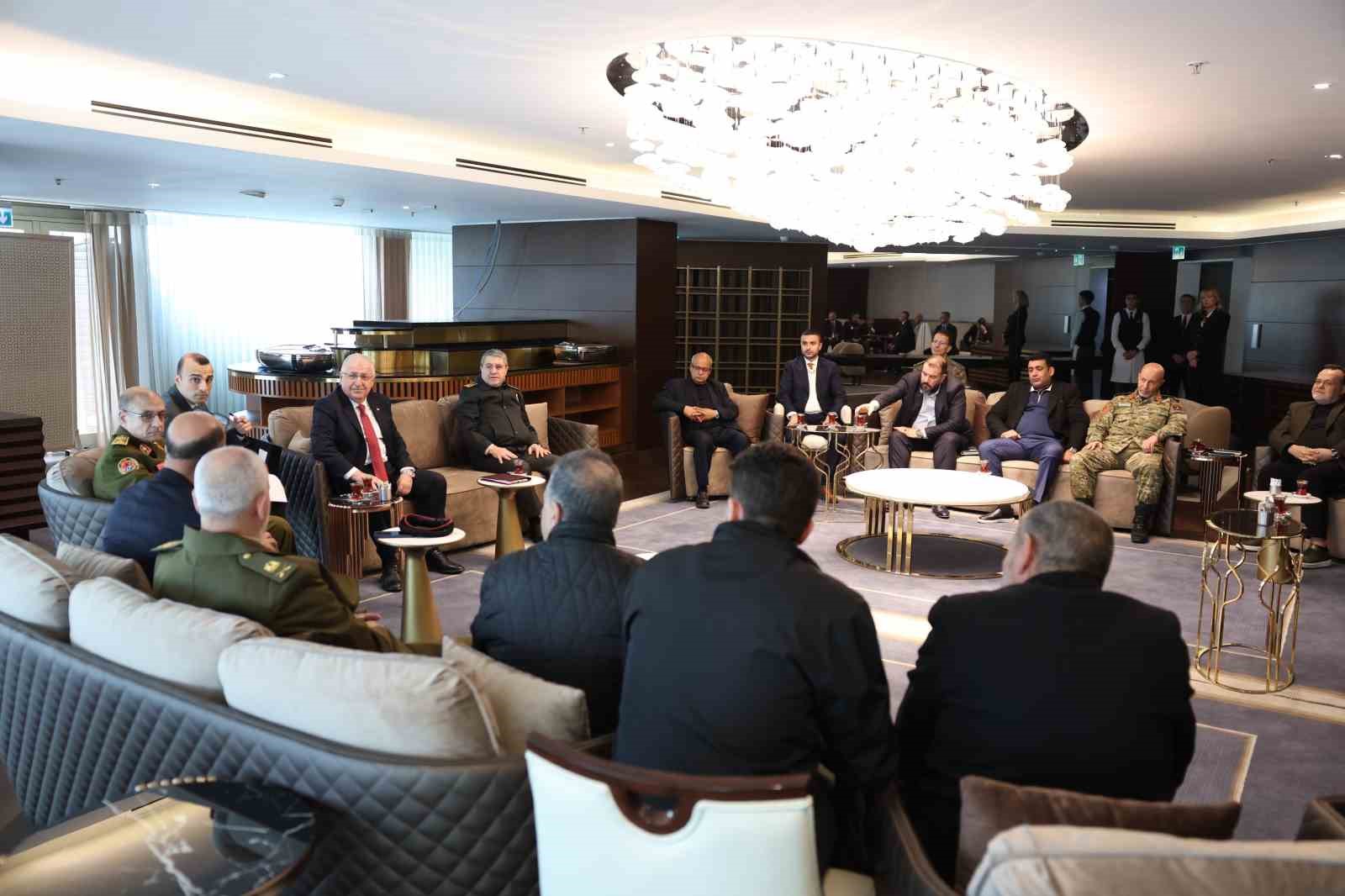 ucak kazasinda hayatini kaybeden libya heyetinin aileleri naaslari almak uzere ankaraya geldi 2