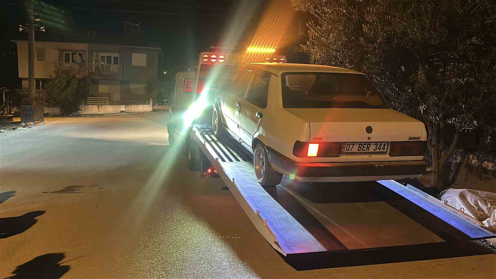 Üçüncü kez alkolden yakalanmamak için polisin üstüne araç sürüp kaçtı, yarım milyon lira ceza yedi 11 ucuncu kez alkolden yakalanmamak icin polisin ustune arac surup kacti yarim milyon lira ceza nLF6zzdm
